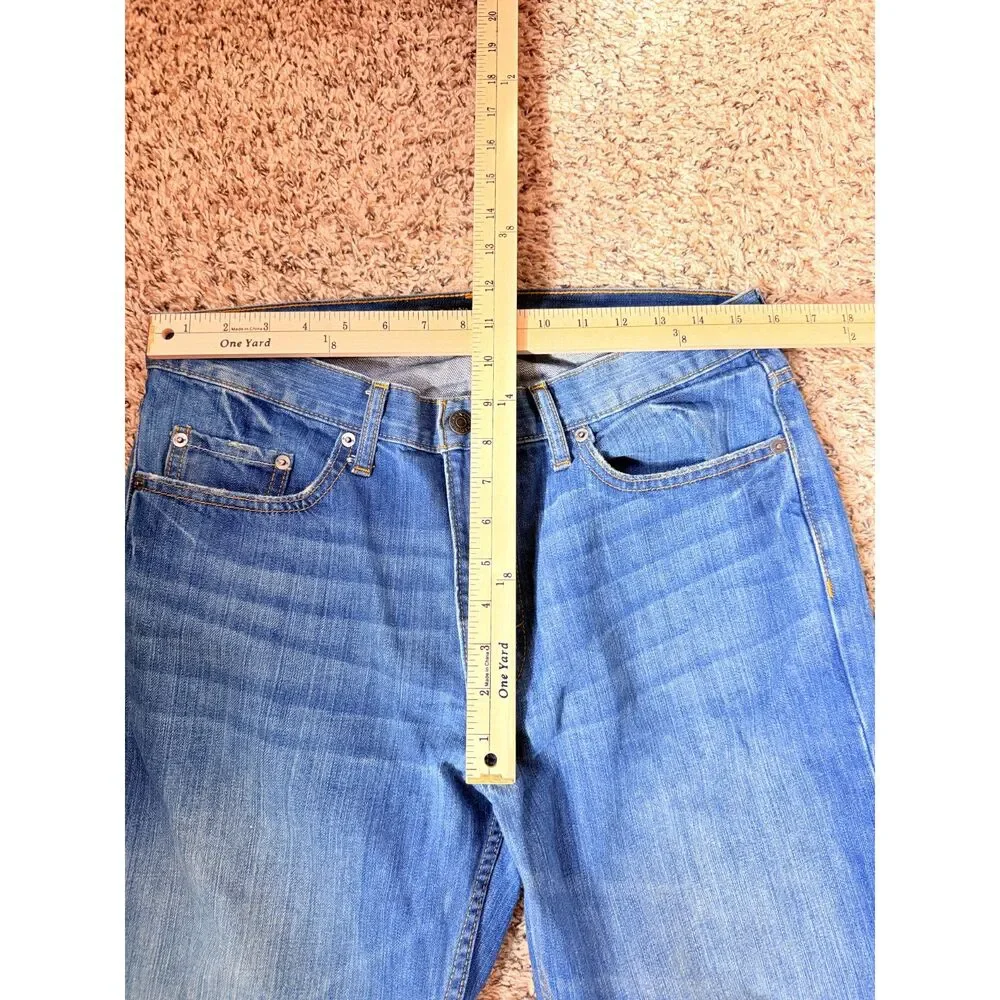 Banana Republic Men’s Relaxed Fit Jeans | 32x32‎ | 100% Cotton | Red Stitch